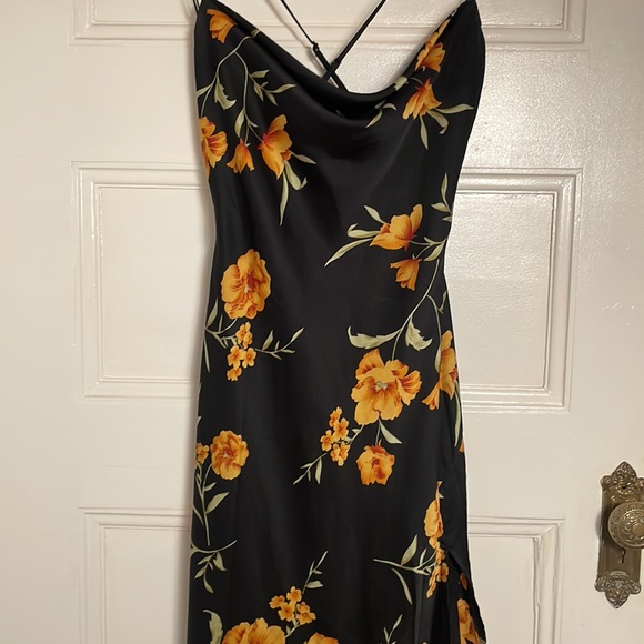 Astr the label Gaia dress - Picture 5 of 9